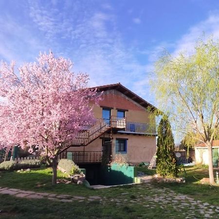 Albergue De Peregrinos Casa Flor Murias de Rechivaldo 外观 照片
