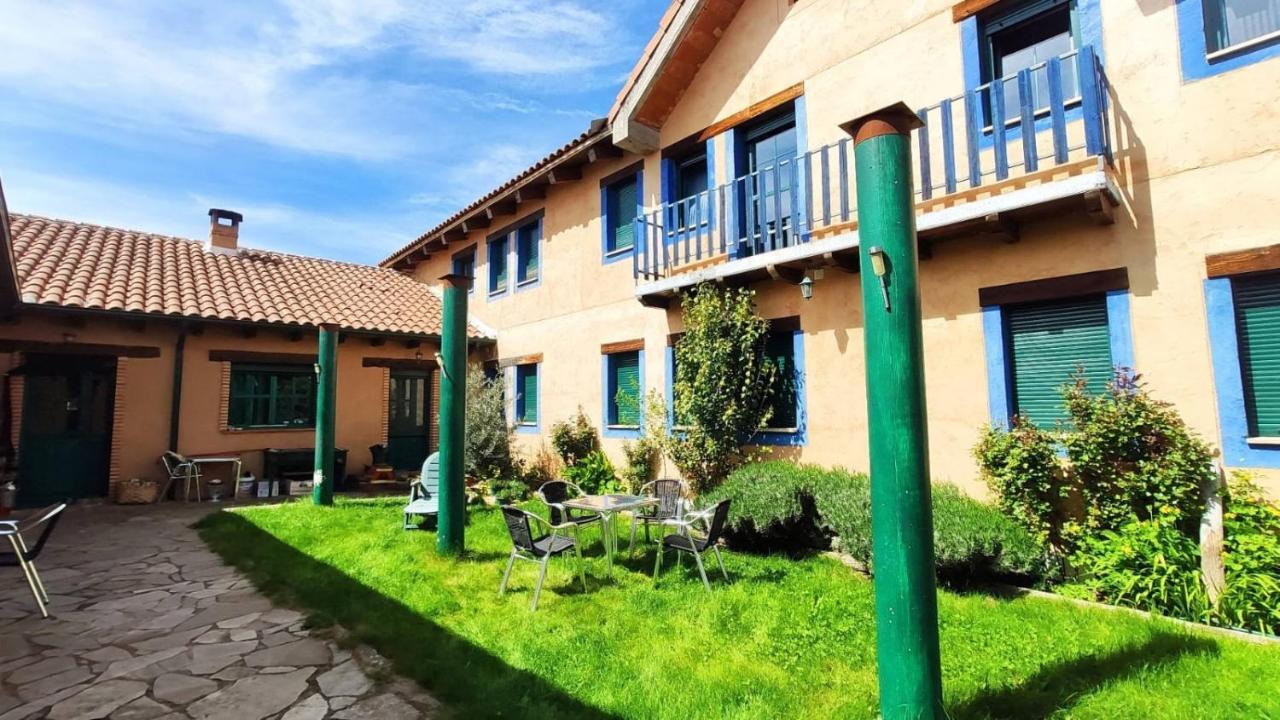 Albergue De Peregrinos Casa Flor Murias de Rechivaldo 外观 照片
